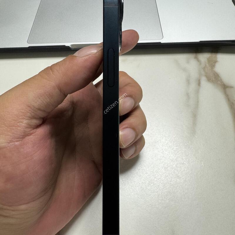 (100%)������13�̴� 128G �̵峪�� �Ǹ��ؿ�.
