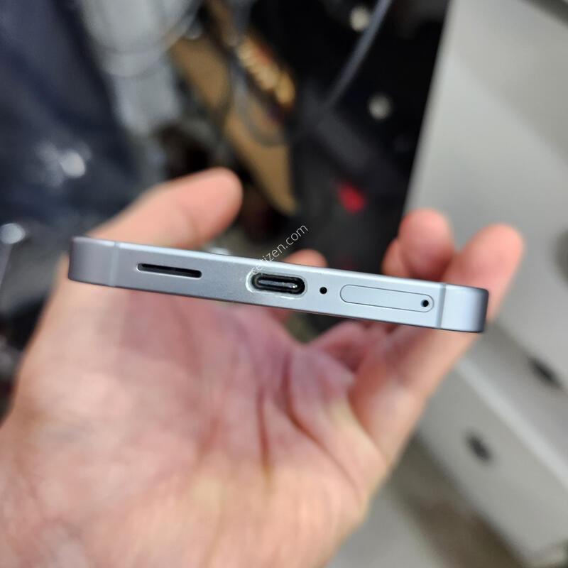 A�� S25  256GB