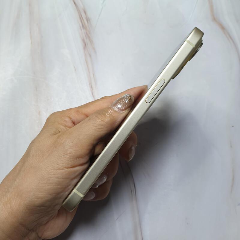 ������15 ���ο� 128G ������ �Ǹ��մϴ�