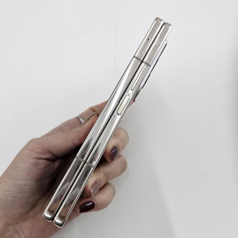����4 512G  �뷮Ů�ϴ�. / 38295