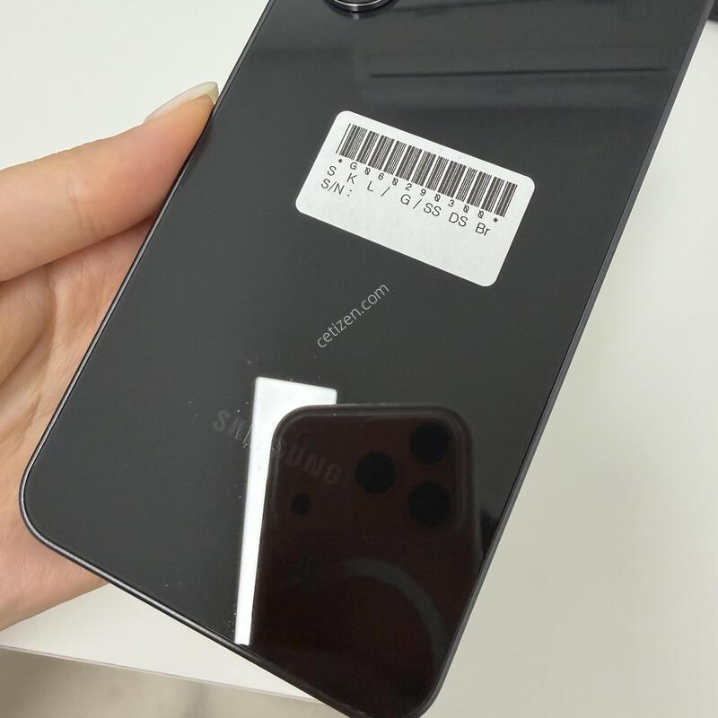������A36 ���� 128GB