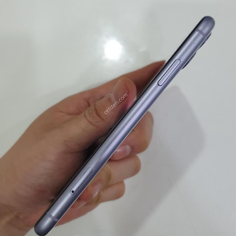 ������11 64G ���ܻ� ���±� �߰��� �����