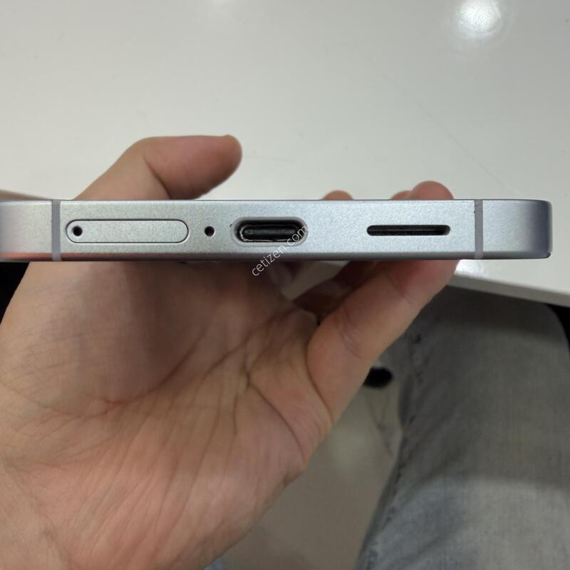 ������ S25 �÷��� S936 ���̽����� 256�Ⱑ ����������� ���ϰ� �ѱ�ϴ�