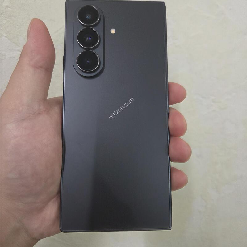 ����7 256gb