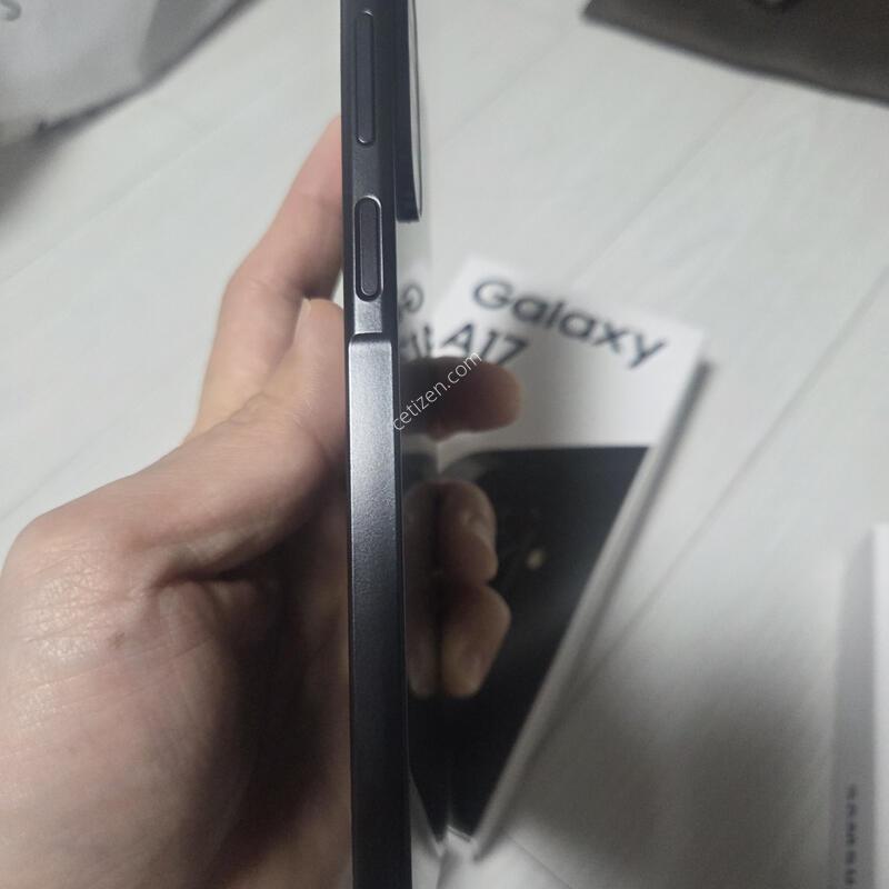 ������ A17 �˴ϴ�(����ǰ��)