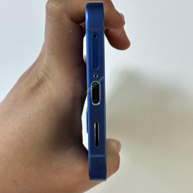 ������  S25�÷��� ���̺� 512G ��밨 �ִ� ��ǰ ������ �Ǹ��մϴ�.