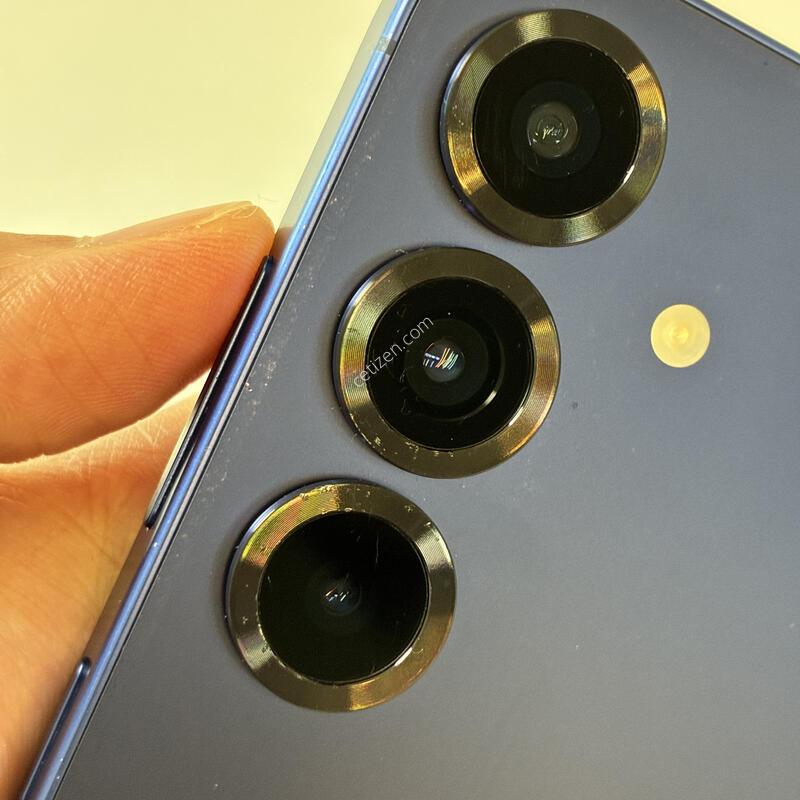 ������  S25�÷��� ���̺� 512G ��밨 �ִ� ��ǰ ������ �Ǹ��մϴ�.