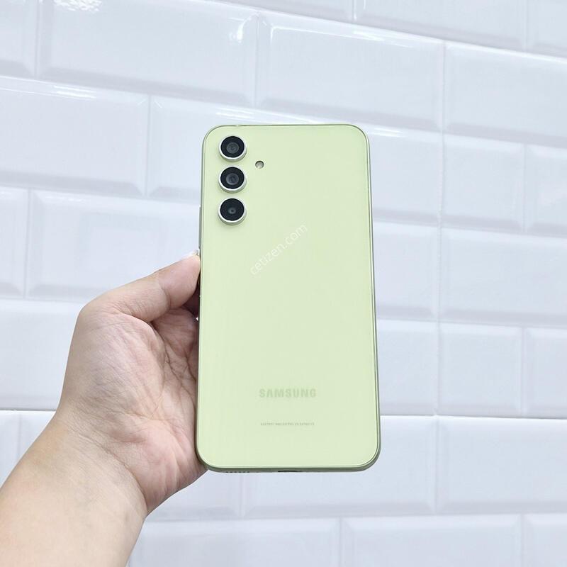 ����������4 ���� 128GB