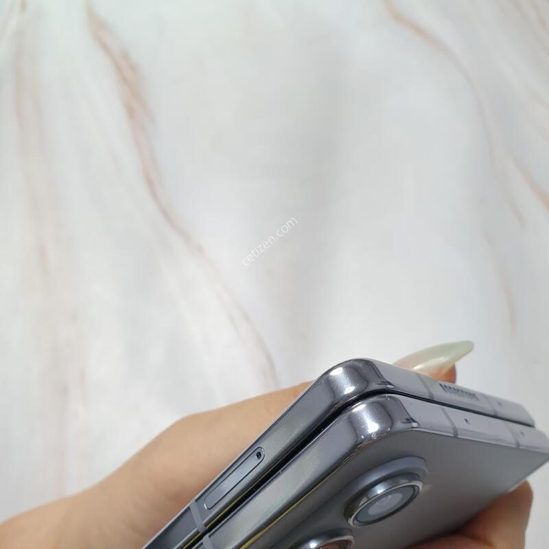 KT ������ Z����5 5G ���� 256G ������ �Ǹ��մϴ�
