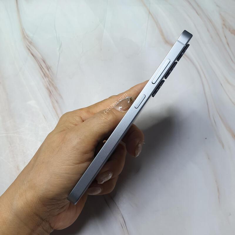KT ������ S25 ���� 256G S�� �Ǹ��մϴ�