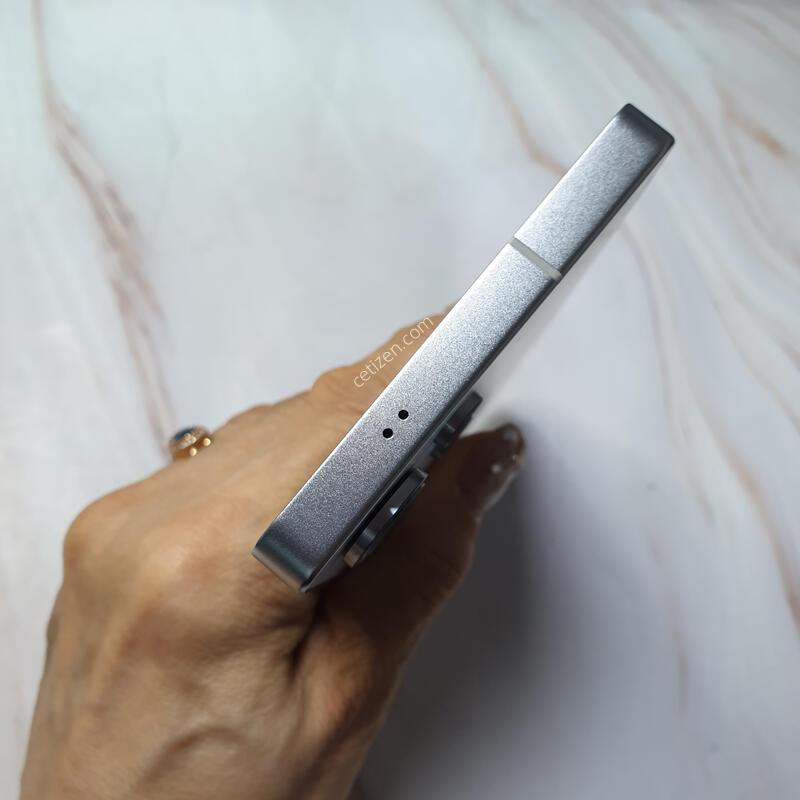 SK ������ S25��Ʈ�� ƼŸ��ȭ��Ʈ 256G S�� �Ǹ��մϴ�