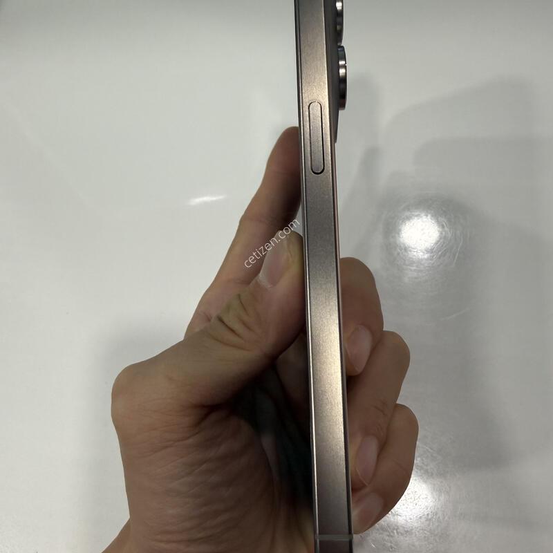 ������15���θƽ� 512G S�� ���߷�ƼŸ�� ���͸� 89%