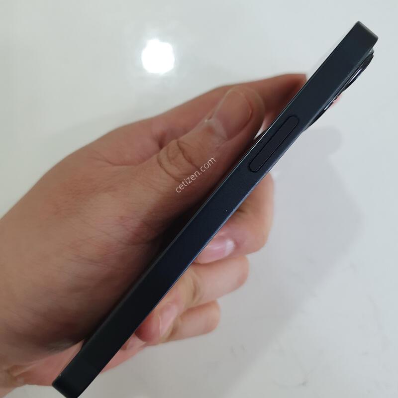 ������13�̴�128G ���ܻ� ���±� �߰��� �����