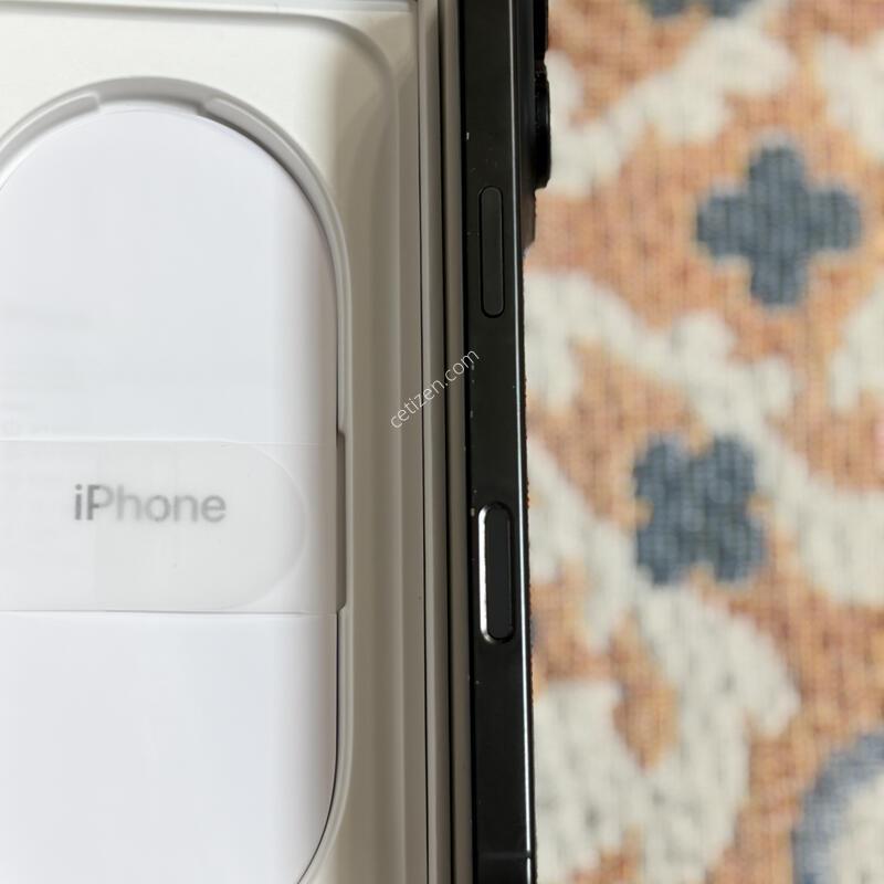 ������ 16���� 128GB ���� ƼŸ��