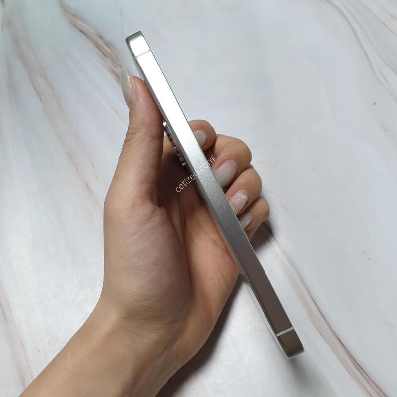 LG ������ S24 �׷��� 256G S�� �Ǹ��մϴ�