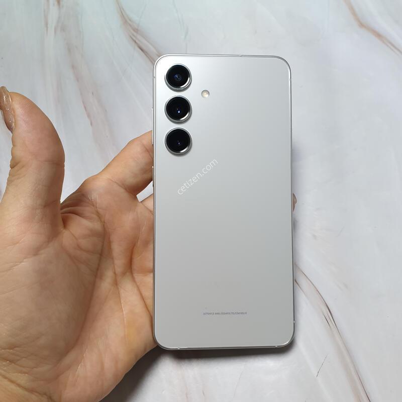 LG ������ S24 �׷��� 256G S�� �Ǹ��մϴ�
