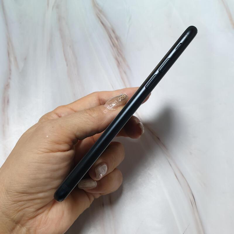 ������ SE3 ���� 128G S�� �Ǹ��մϴ�