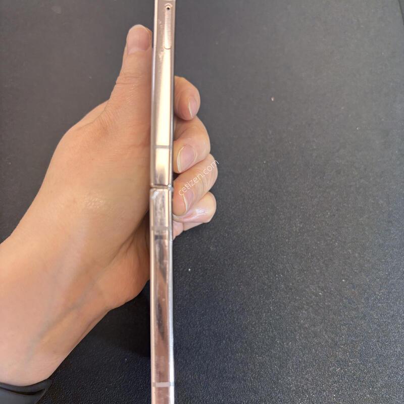 ������Z �ø�4  256G(��ũ���) �����մϴ�.