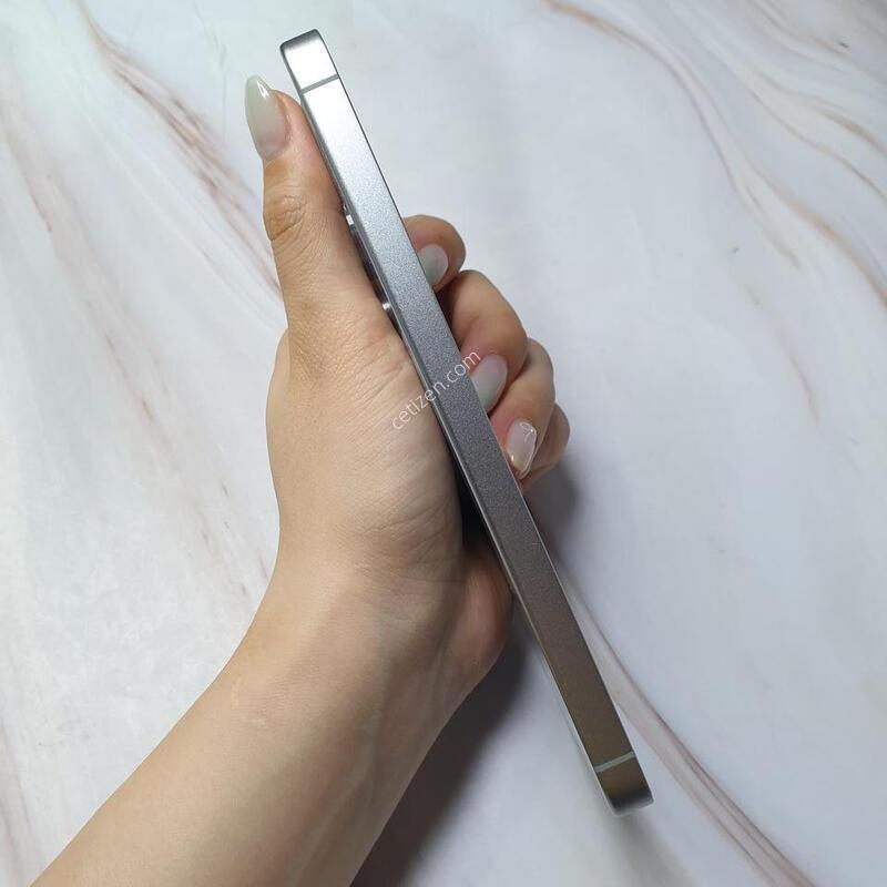 LG ������ S24FE ���� 256G ������ �Ǹ��մϴ�