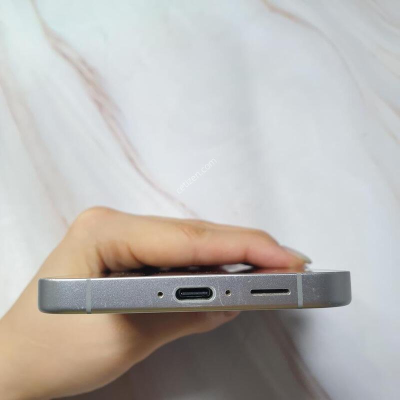 LG ������ S24FE ���� 256G ������ �Ǹ��մϴ�