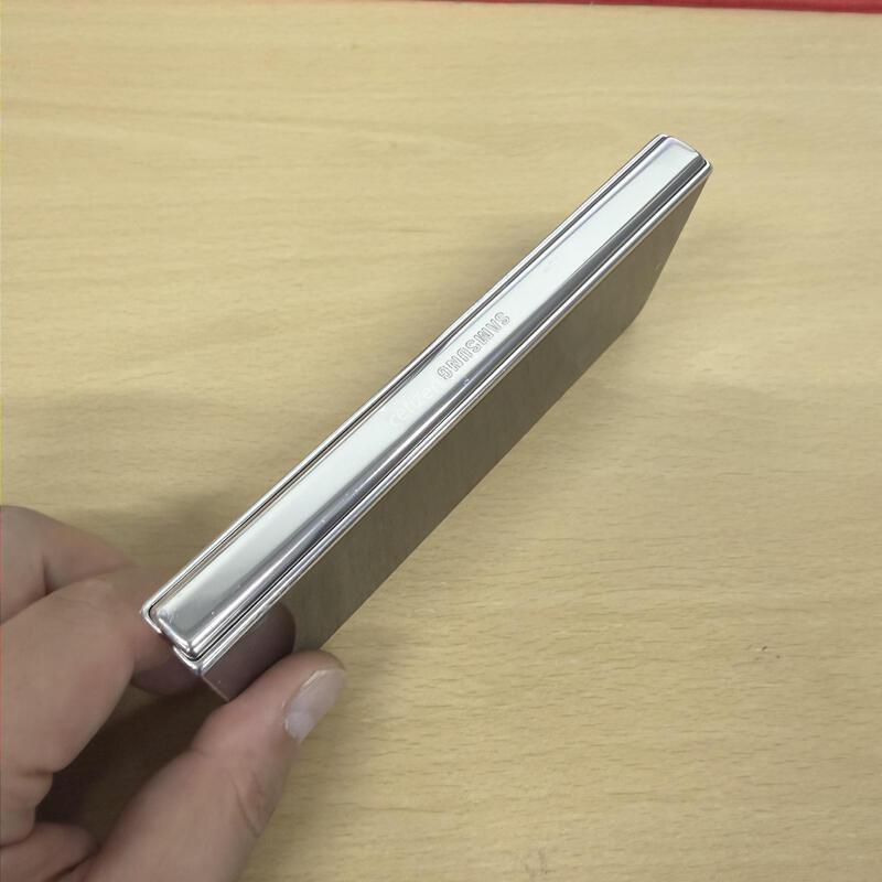 ������Z����4 ������ 512GB