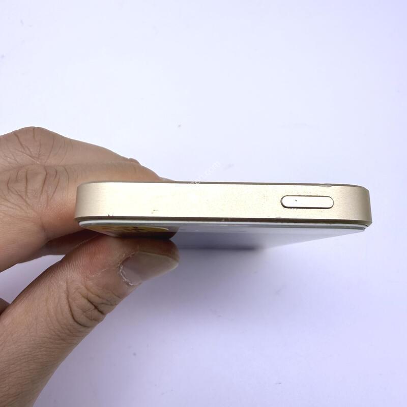 ������se1 ��� 64GB 84% �Ǹ�
