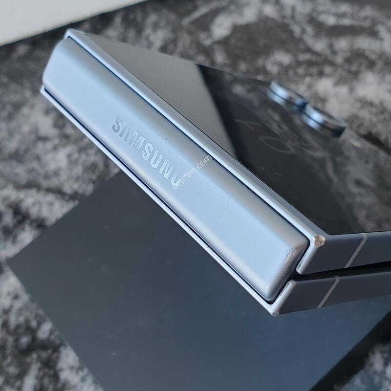 SK ������Z�ø�6 (F741N) ���� 256�Ⱑ (0257220)