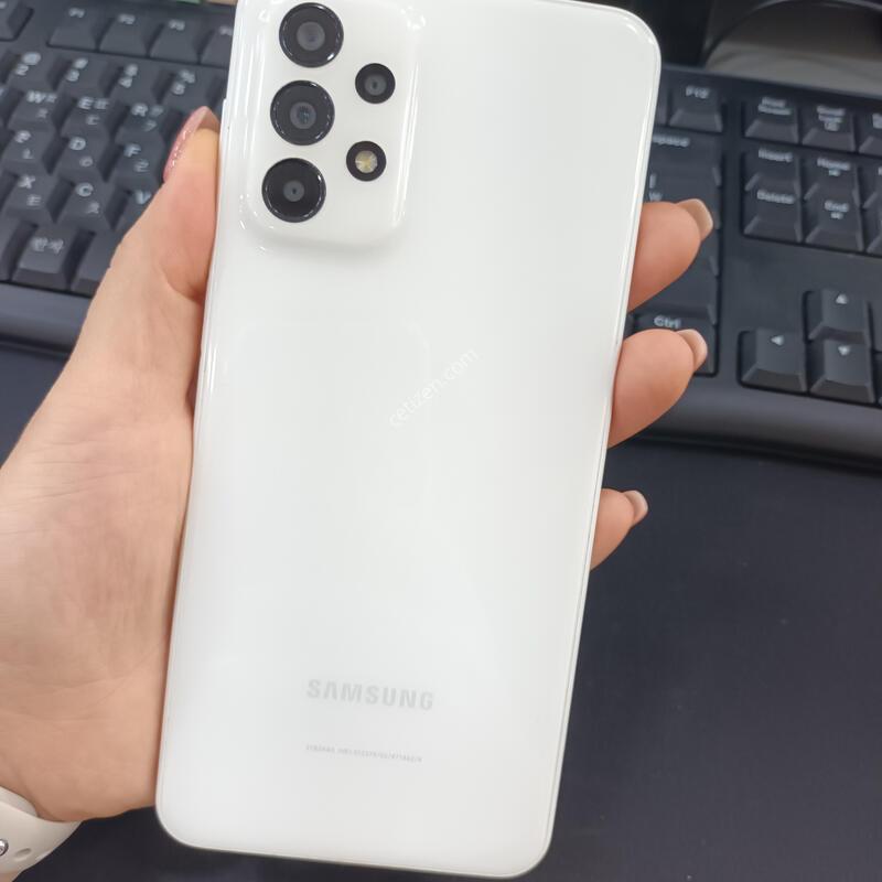 ������ a235- ȭ��Ʈ