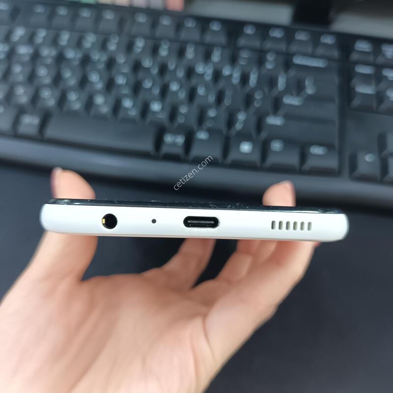 ������ a235- ȭ��Ʈ