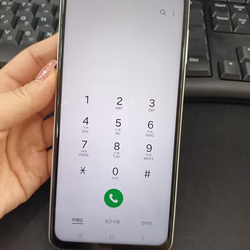 ������ a235- ȭ��Ʈ