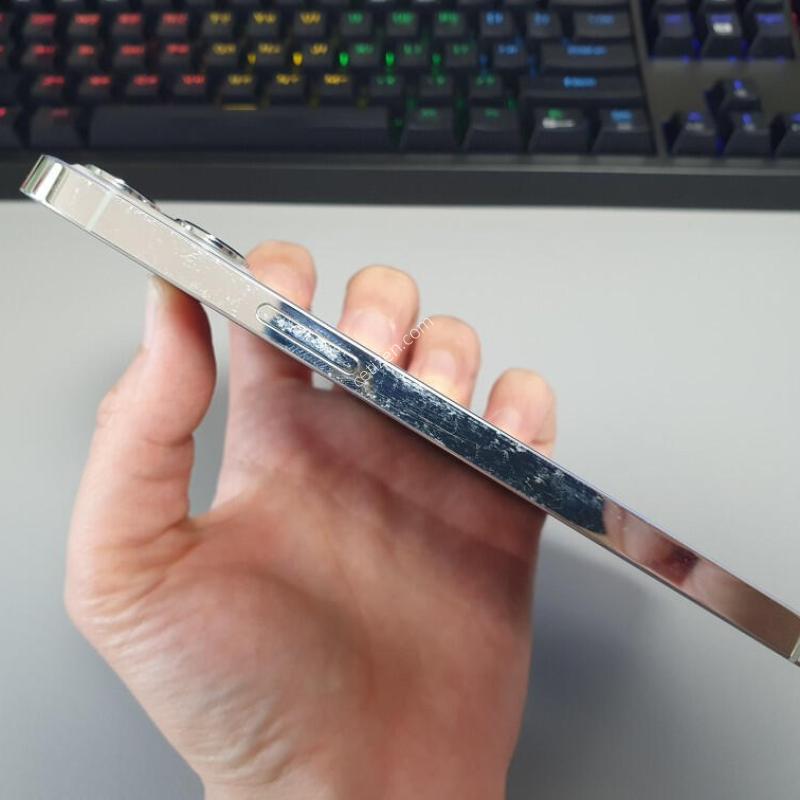 ������12 ���� �ƽ� / 256GB / ȭ��Ʈ / ���͸� �缳 ����