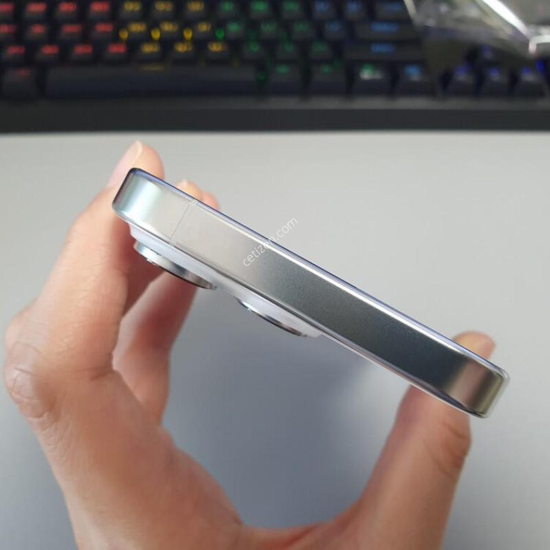 ������16 ���� / 256GB / ȭ��Ʈ / ���͸����� 95%