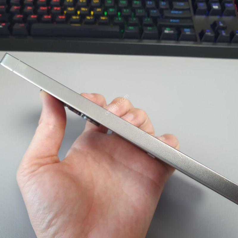 ������ S25 ��Ʈ�� / 256GB / ƼŸ�� �׷���