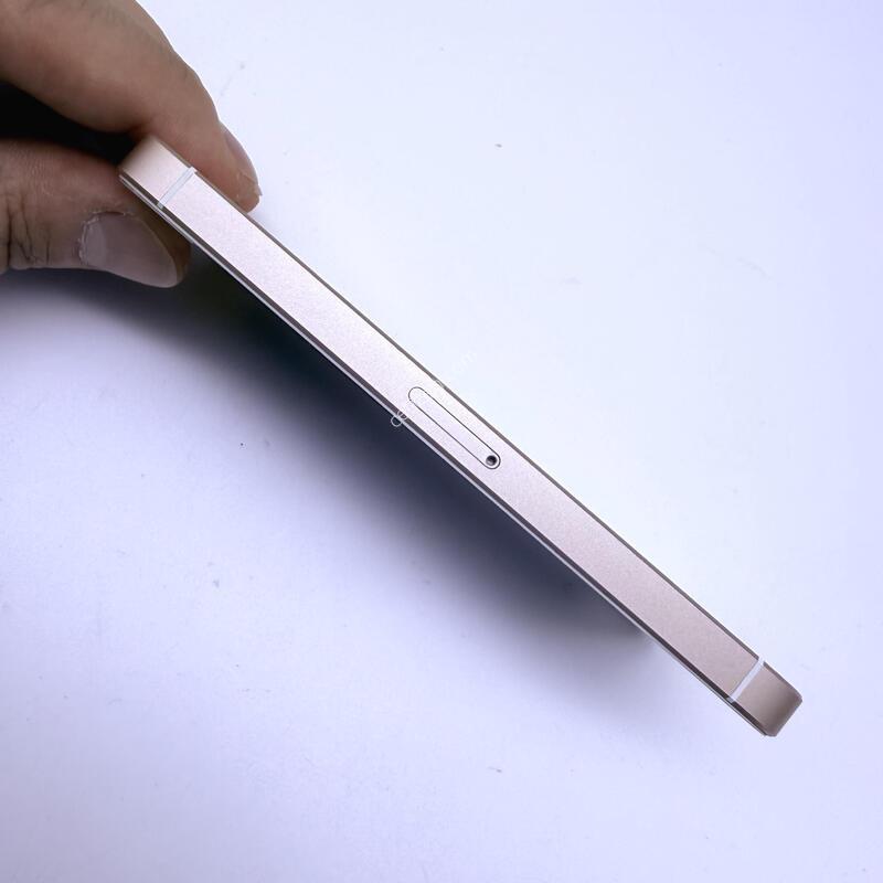 ������se1 ��� 64GB 84% �Ǹ�