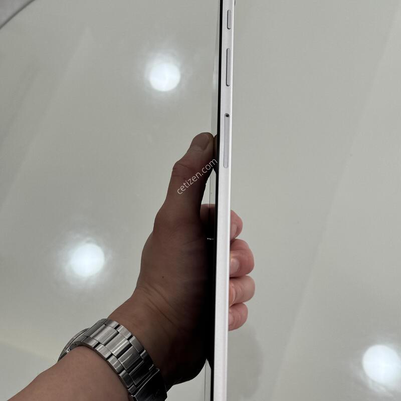 ��������A 10.1��ġ �ǹ����� (T515 32GB)