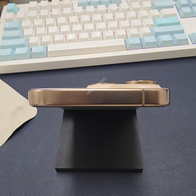 ������ 16 ���� 256GB ����Ʈ 94% �Ǹ��մϴ�.