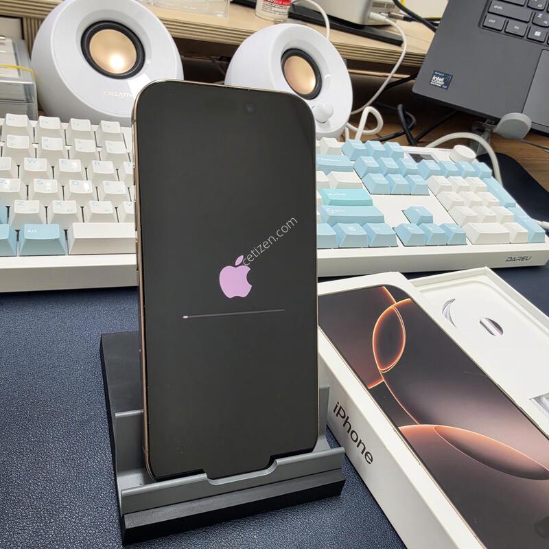 ������ 16 ���� 256GB ����Ʈ 94% �Ǹ��մϴ�.