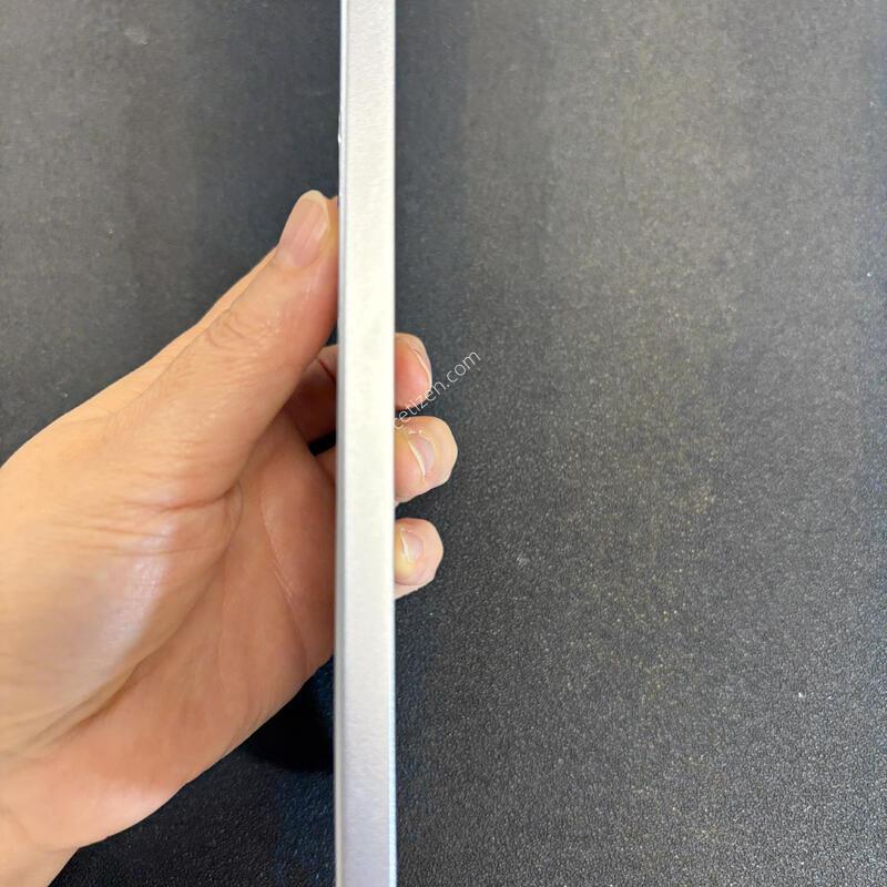 ������ S25��Ʈ��  512G(ȭ��Ʈ) ��SS�� �Ǹ��մϴ�.