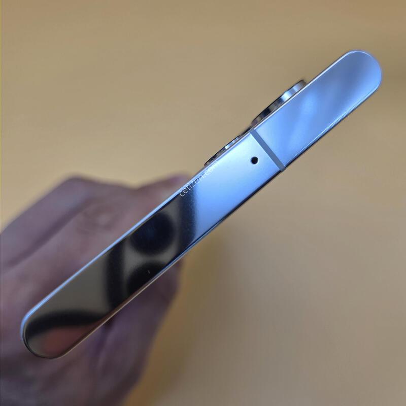 [���۱�]������S22��Ʈ�� �ֻ������� ȭ��Ʈ ����� �߰���