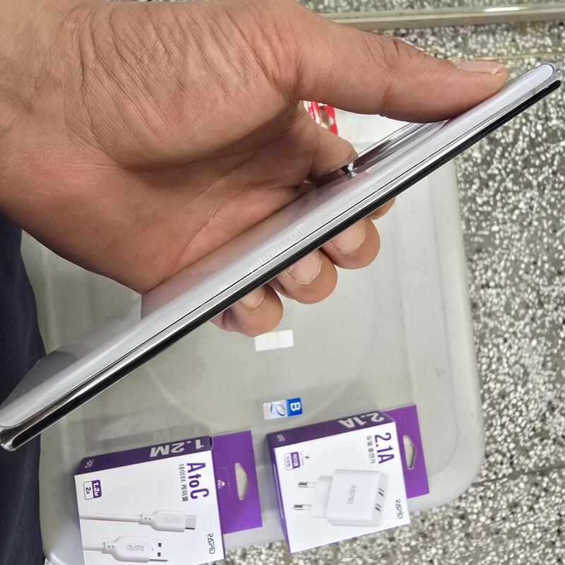 ��Ʈ20��Ʈ�� 256G ȭ��Ʈ���� ����� �˴ϴ�