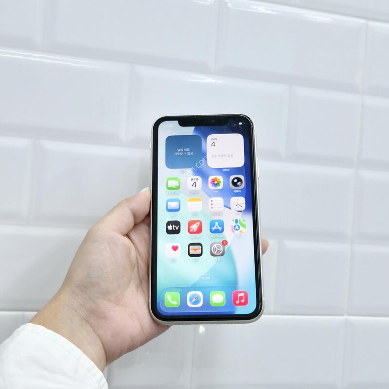 ������11 128GB ȭ��Ʈ