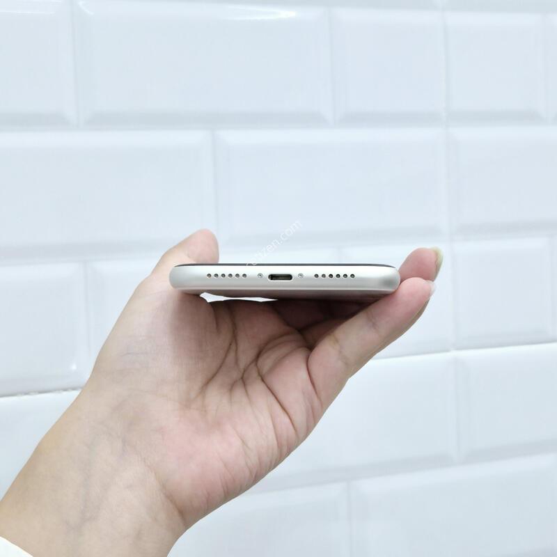 ������11 128GB ȭ��Ʈ