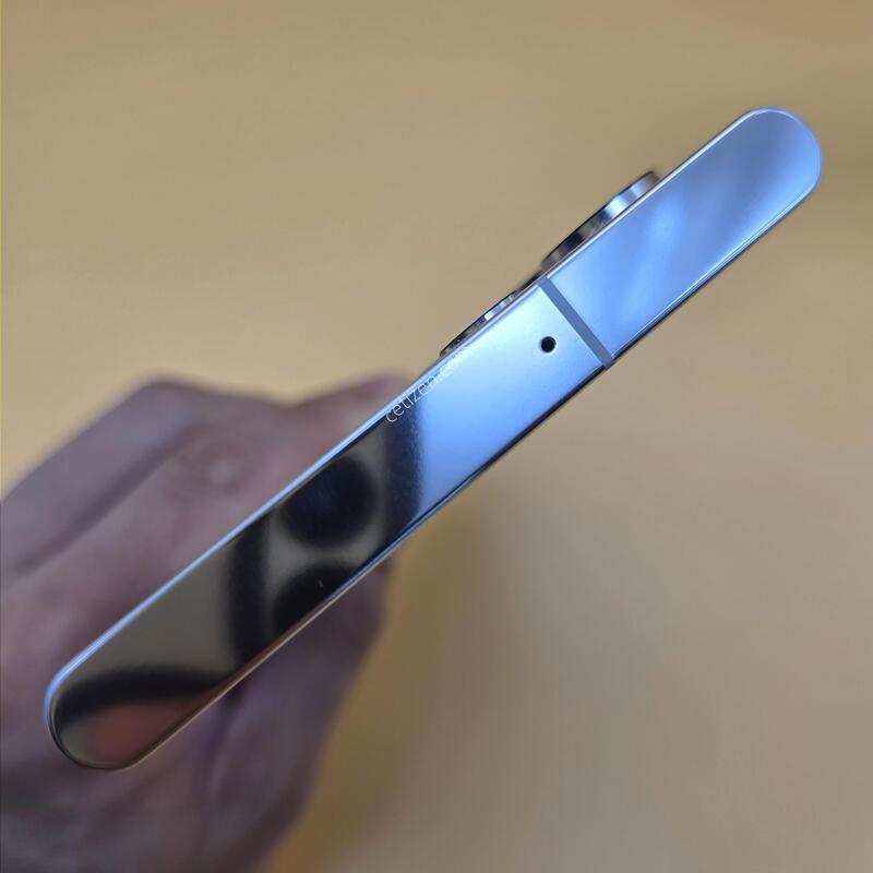 [���۱�]������S22��Ʈ�� �ֻ������� ȭ��Ʈ ����� �߰���
