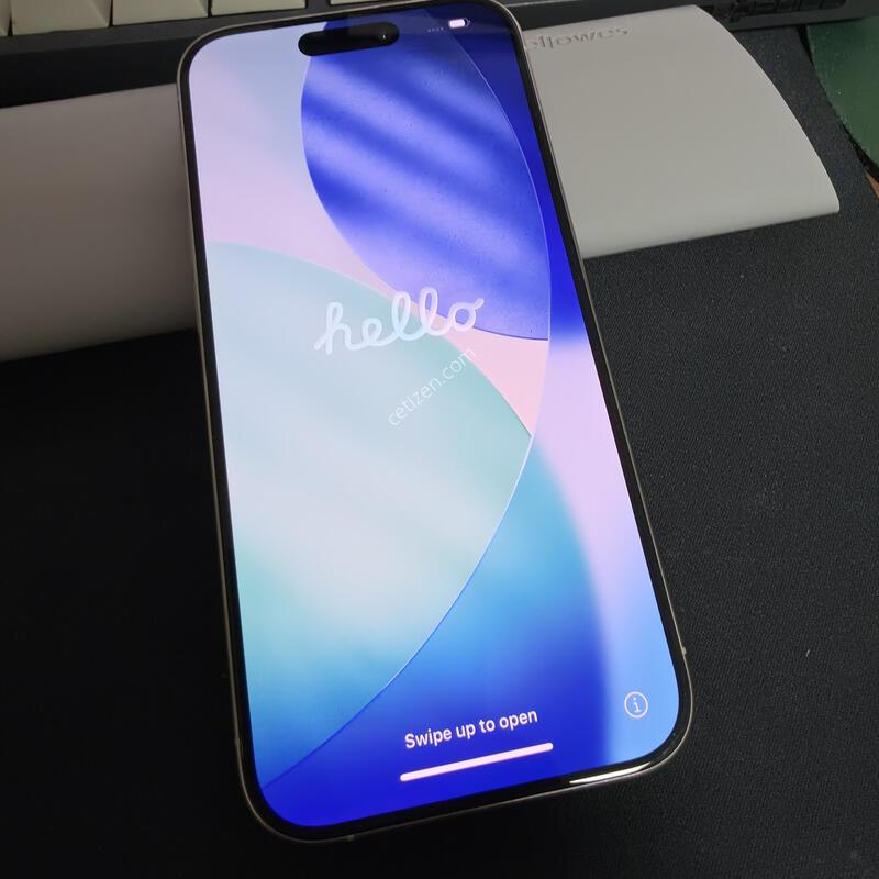 ������15���� 128GB ȭ��Ʈ S��