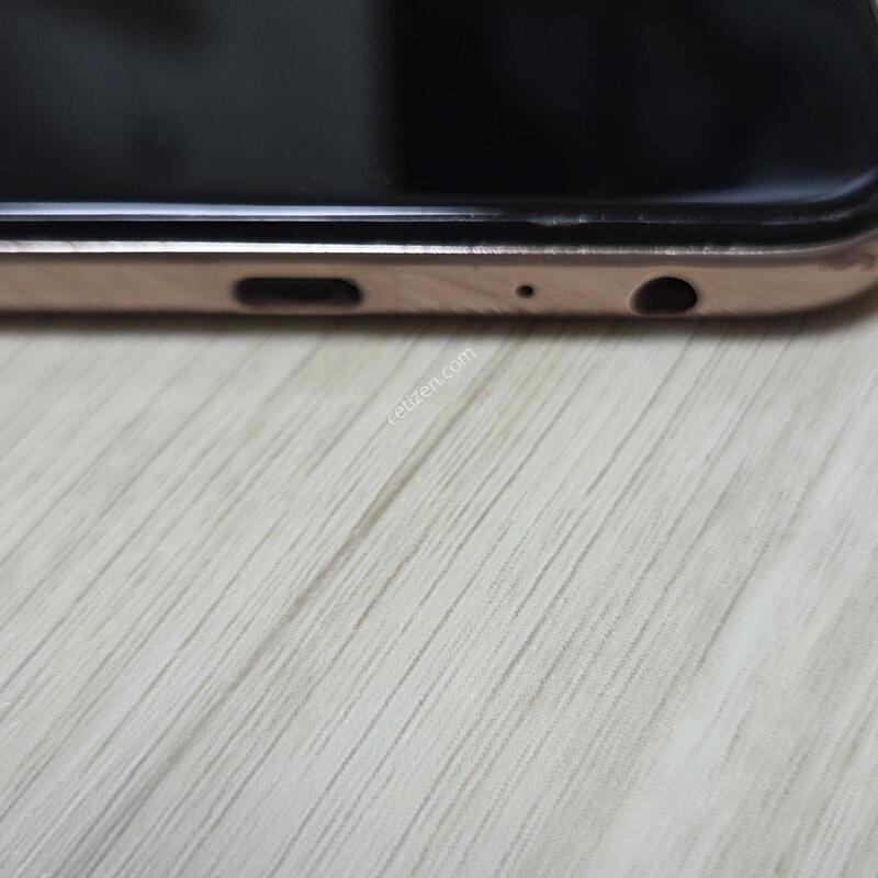 ������ J4+ 32GB (SM-J415N)