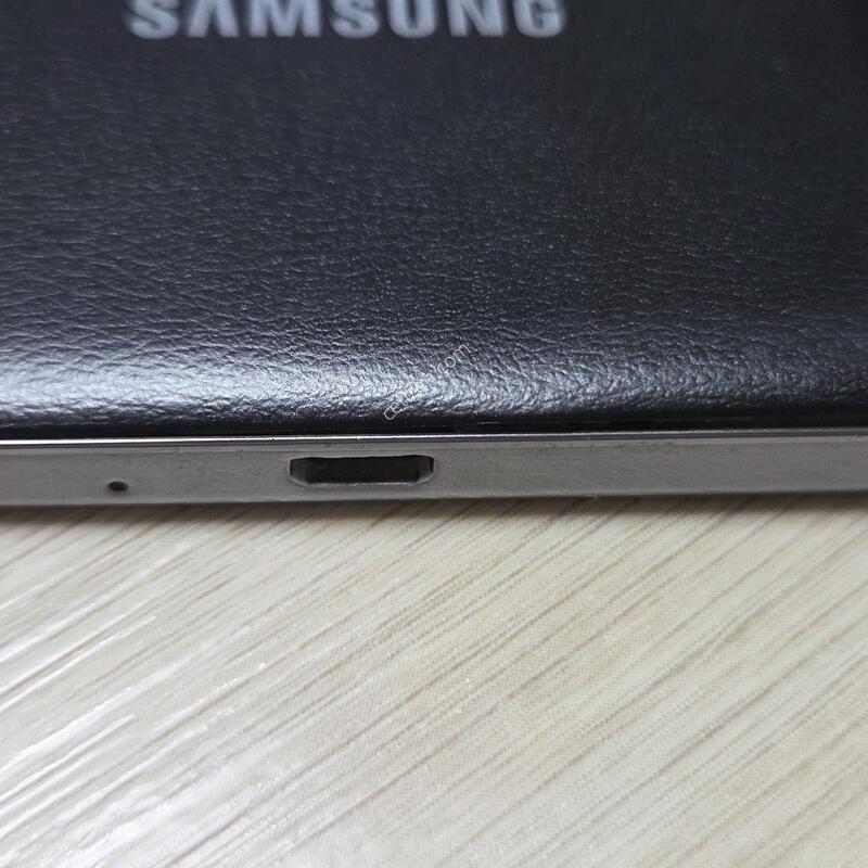 SM-G600S