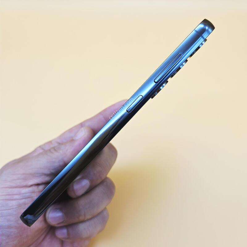 [���۱�]������S23 �ֻ������� �׸� ����� �߰���