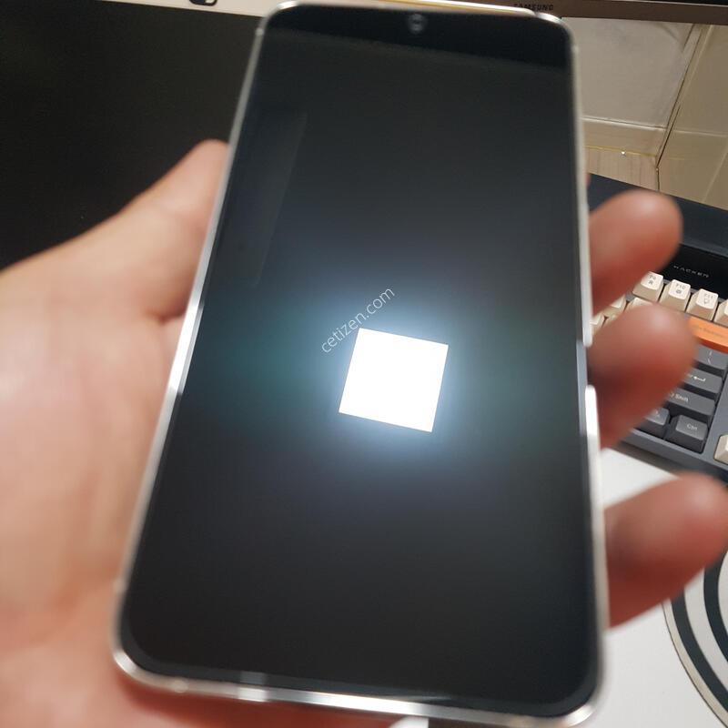 �Ｚ �ַ��� s23�÷��� 256GB