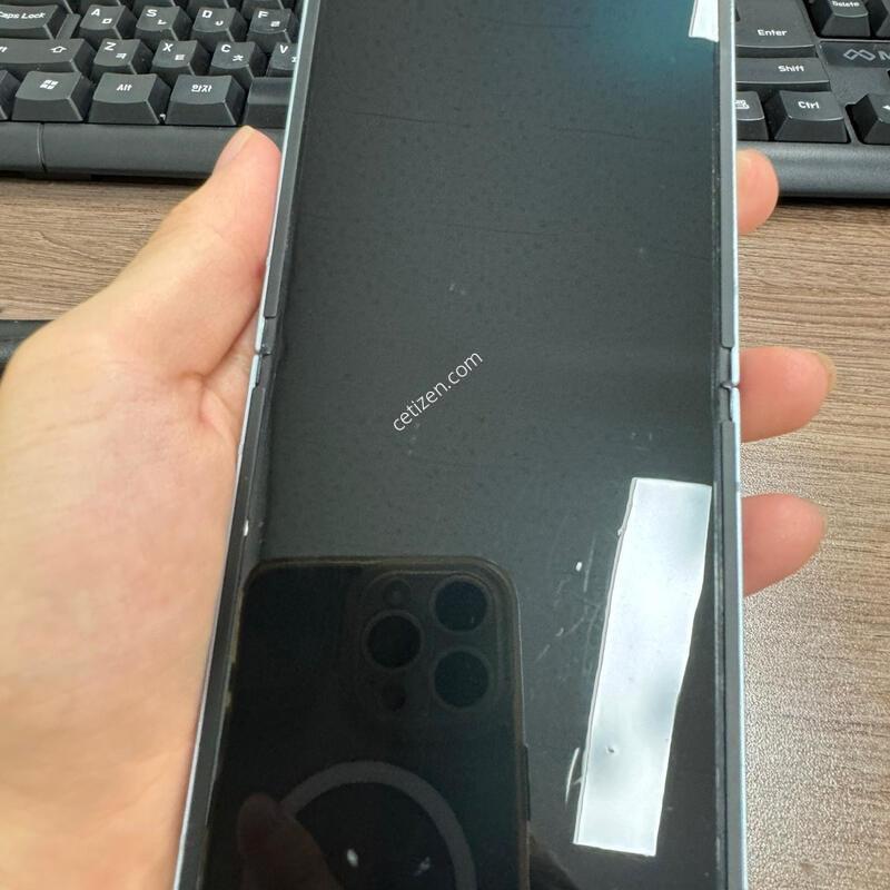 Z�ø�6 256GB