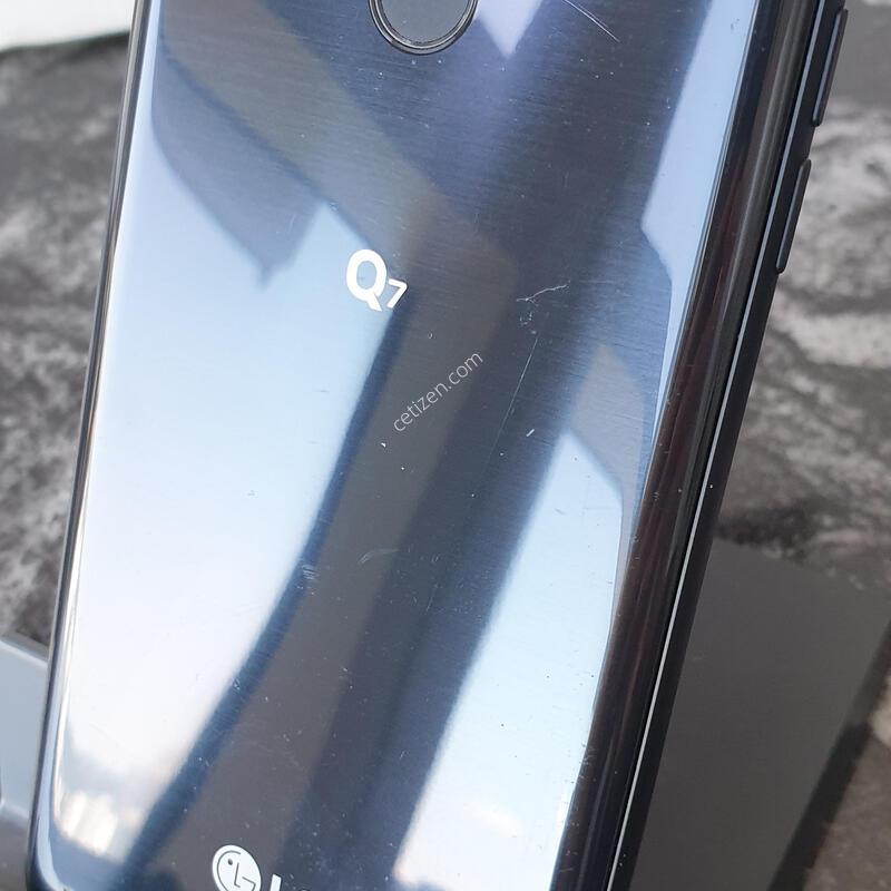 LG Q7 (Q720L) ���� (0032252)
